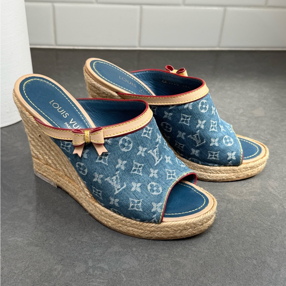 Louis Vuitton Blue and Tan Wedges - Picture 3 of 13
